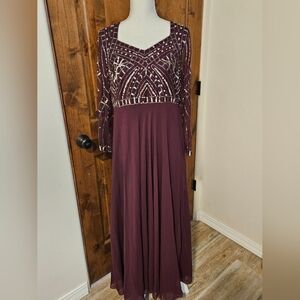 J Kara Women's Long Sleeve Sweetheart Neckline Beaded Dress